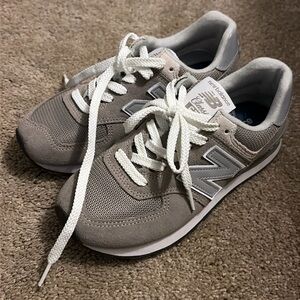 Grey new balance 574